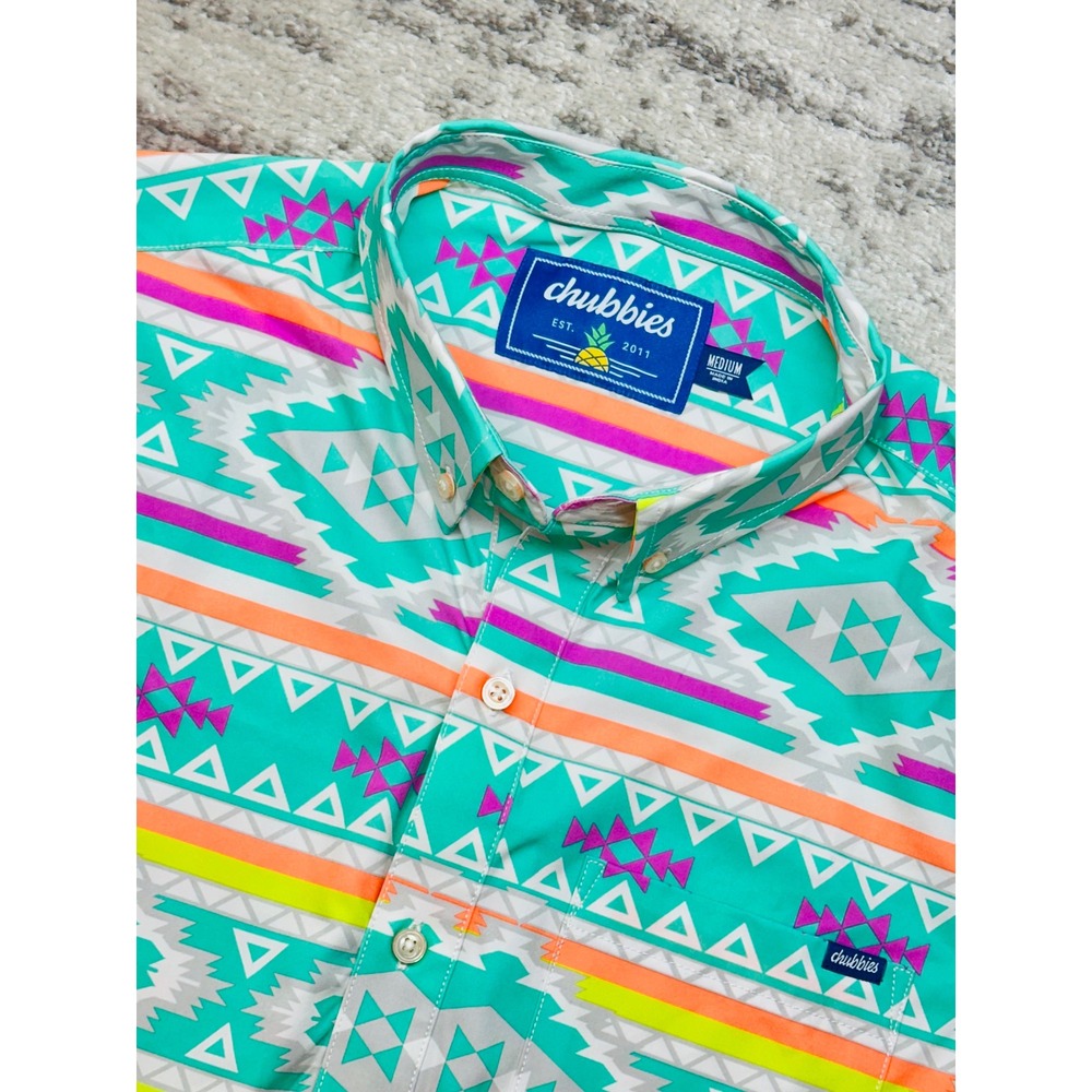 Chubbies Shirt Mens Medium Green Geometric Aztec The Weekender Short Sleeve